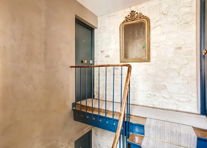 아파트 Volontaire